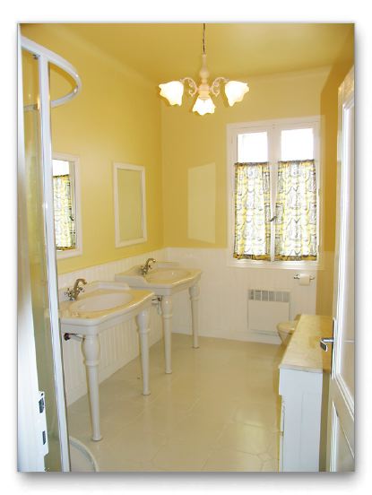 The large bathroom upstairs.